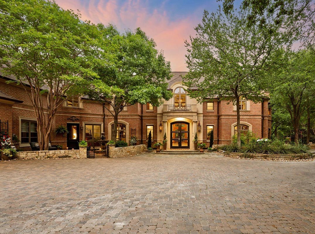 Exquisite Santa Barbara-Style Estate